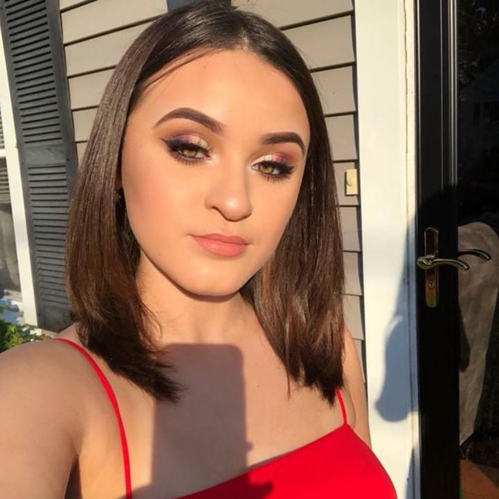 Meet your Posher, Myla